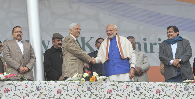 pmmodiannouncesrs80000crorespecialpackagetojk